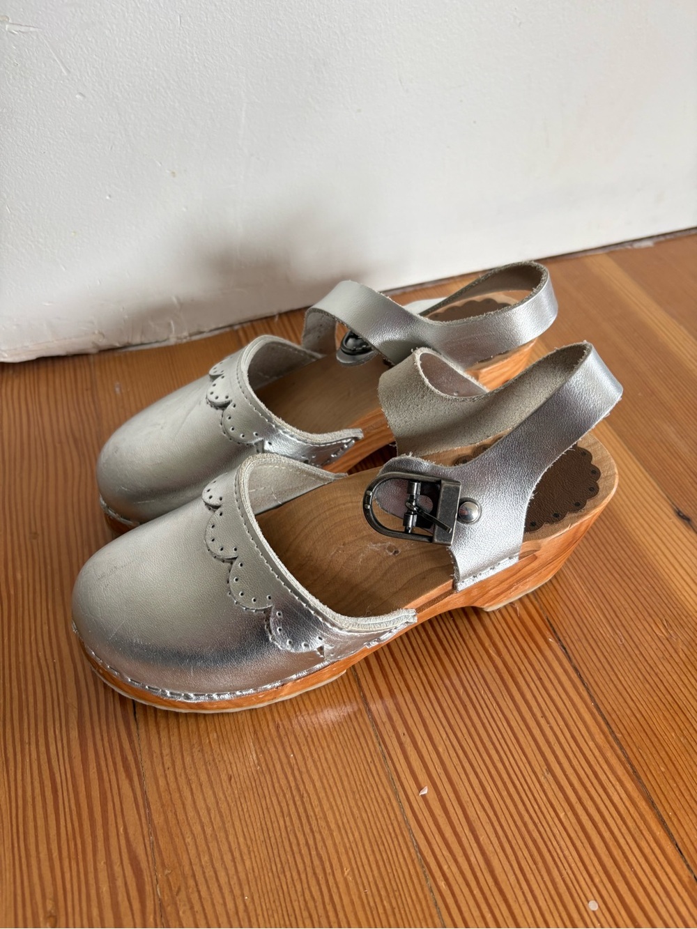 Girls' Silver Metallic Mary Jane Clog Sandals